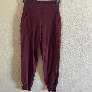 lululemon Align Joggers size 2, 28” inseam